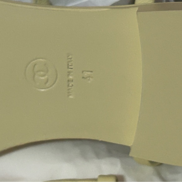 CHANEL SIZE 41 SANDAL - Picture 5 of 8